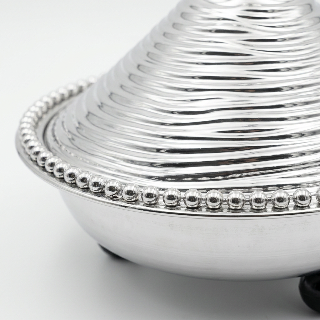 Metal Tajine with Decorative Conical Lid – 25 cm