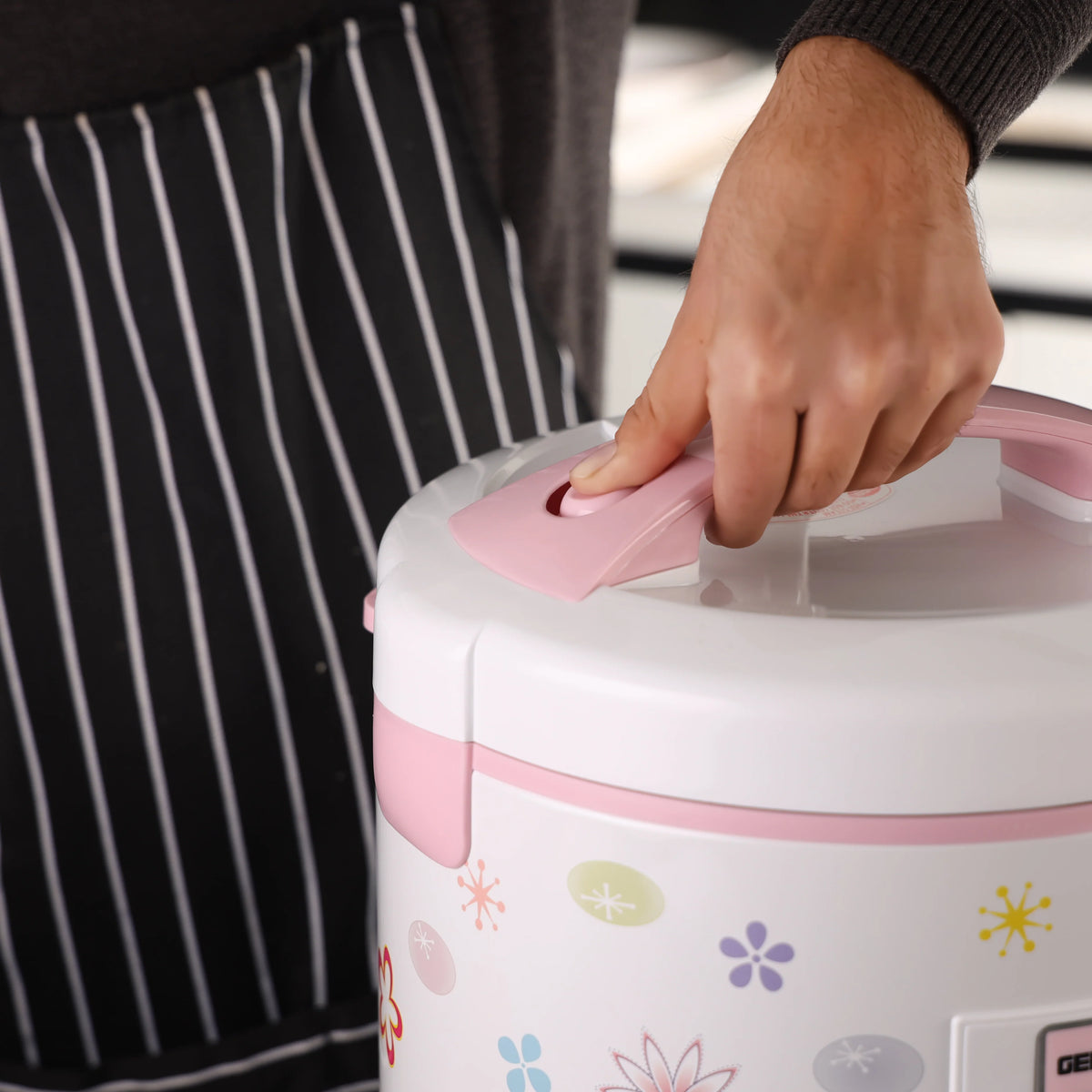 Geepas Automatic Rice Cooker GRC35023 3.2L