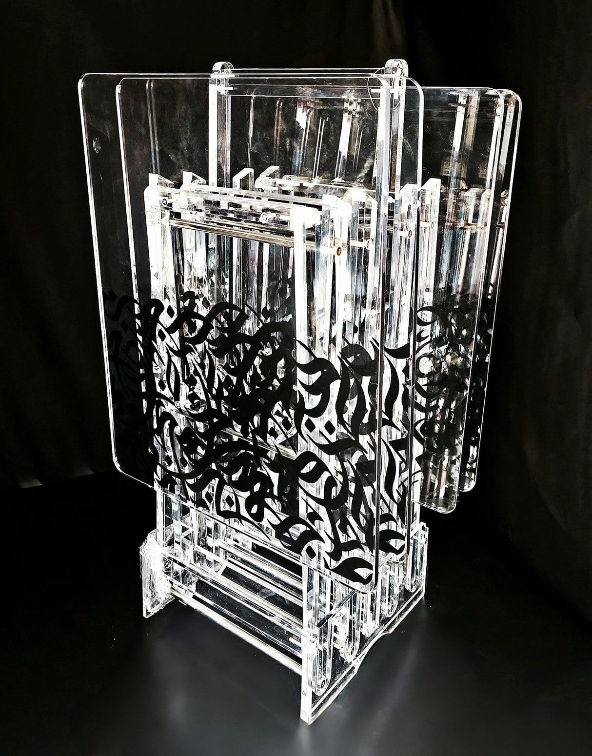 Acrylic Serving Coffee Table Set Of 4 With Stand 40Cmx50Cm and 50cm Height With Black Calligraphy design - Al Kabayel Discount CentreAcrylic Serving Coffee Table Set Of 4 With Stand 40Cmx50Cm and 50cm Height With Black Calligraphy designServing TraysAKDCAl Kabayel Discount Centre