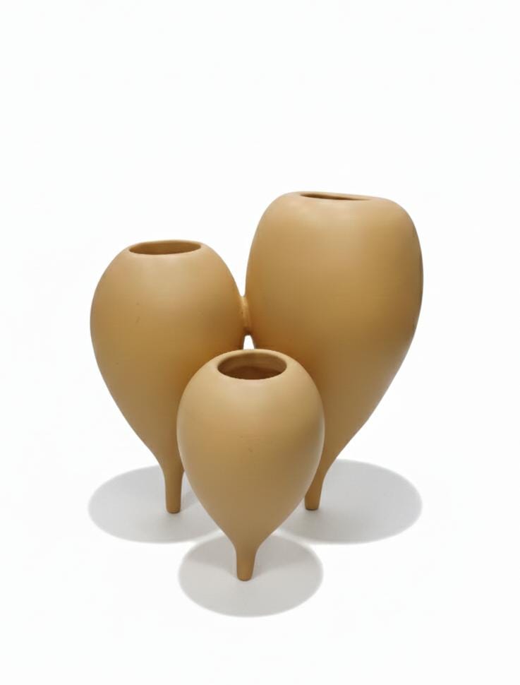 AKDC 3 - in - 1 Joined Hard Plastic Flower Vase – Unique Trio Vase Set – Sand Color – 30 cm - Al Kabayel Discount CentreAKDC 3 - in - 1 Joined Hard Plastic Flower Vase – Unique Trio Vase Set – Sand Color – 30 cmFlower/Plant PotsAKDCAl Kabayel Discount Centre