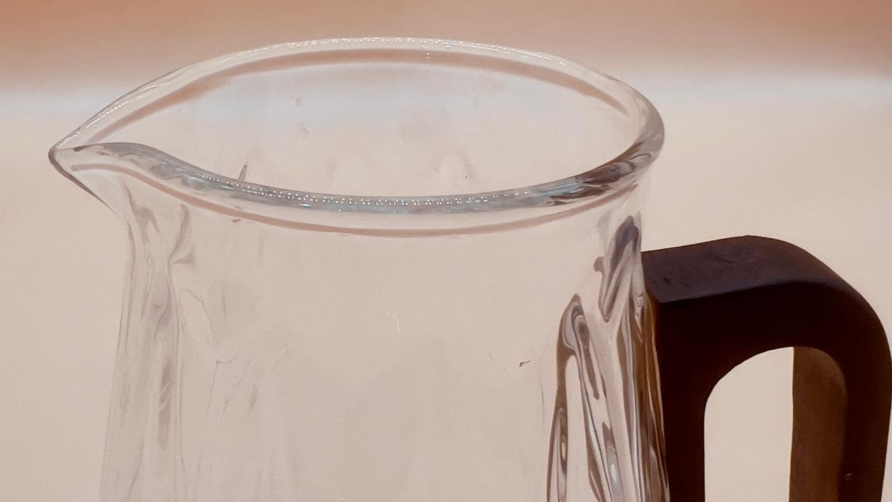 AKDC Glass Jug with Wooden Lid and Handle 1600ml, Clear & Transparent - Al Kabayel Discount CentreAKDC Glass Jug with Wooden Lid and Handle 1600ml, Clear & TransparentJugsAKDCAl Kabayel Discount Centre