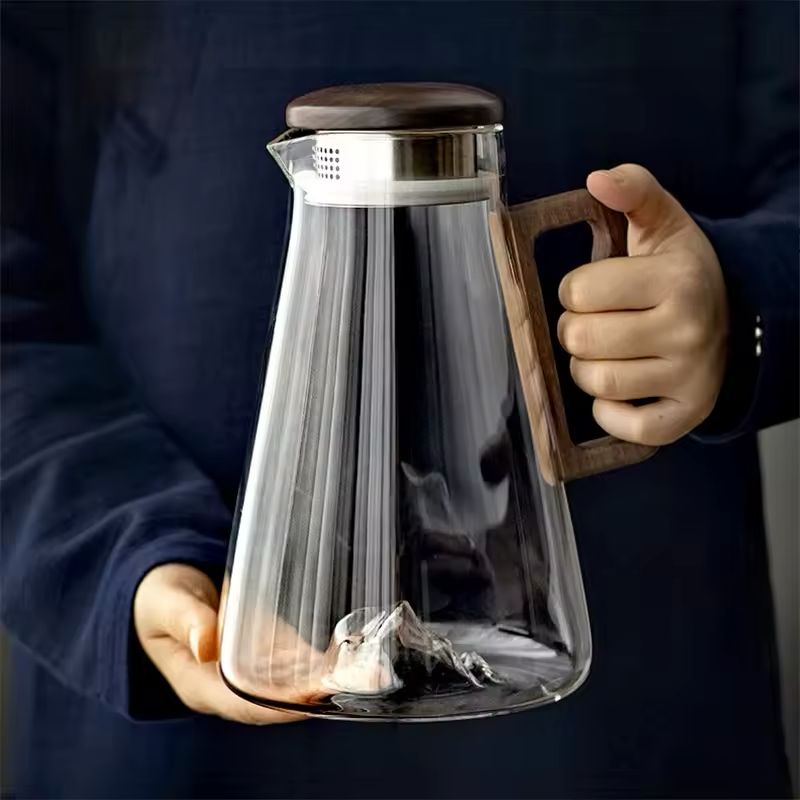AKDC Glass Jug with Wooden Lid and Handle 1800ml,Heat Resistant, Clear & Transparent - Al Kabayel Discount CentreAKDC Glass Jug with Wooden Lid and Handle 1800ml,Heat Resistant, Clear & TransparentJugsAKDCAl Kabayel Discount Centre