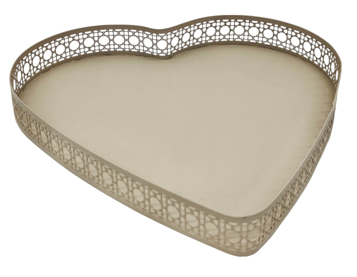 AKDC Heart Metal Candy Tray 25cm*5cm, Beige - Al Kabayel Discount CentreAKDC Heart Metal Candy Tray 25cm*5cm, BeigeServing TraysAKDCAl Kabayel Discount Centre