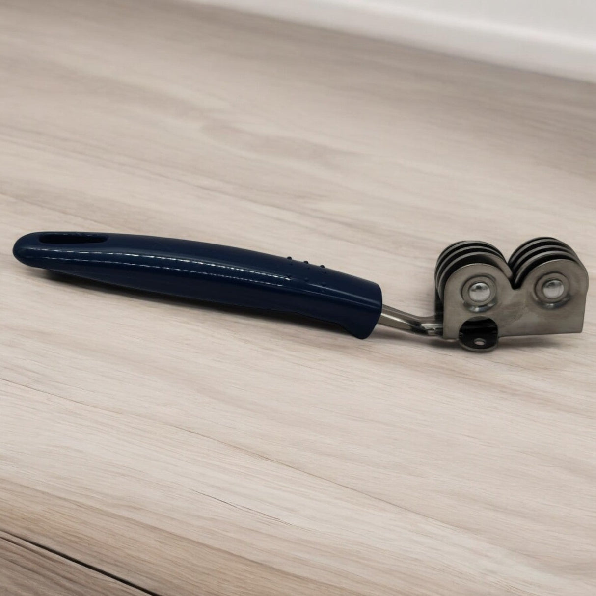 AKDC Knife Sharpener Plastic Handle - 19cm - Blue&Steel - Al Kabayel Discount CentreAKDC Knife Sharpener Plastic Handle - 19cm - Blue&SteelKitchen Utensils & GadgetsAKDCAl Kabayel Discount Centre