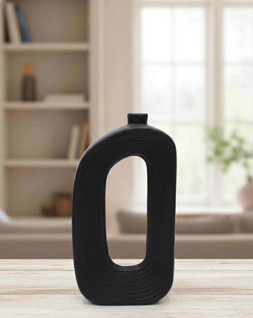 AKDC Large Black Ceramic Decorative Vase – 30×16 cm - Al Kabayel Discount CentreAKDC Large Black Ceramic Decorative Vase – 30×16 cmFlower/Plant PotsAKDCAl Kabayel Discount Centre