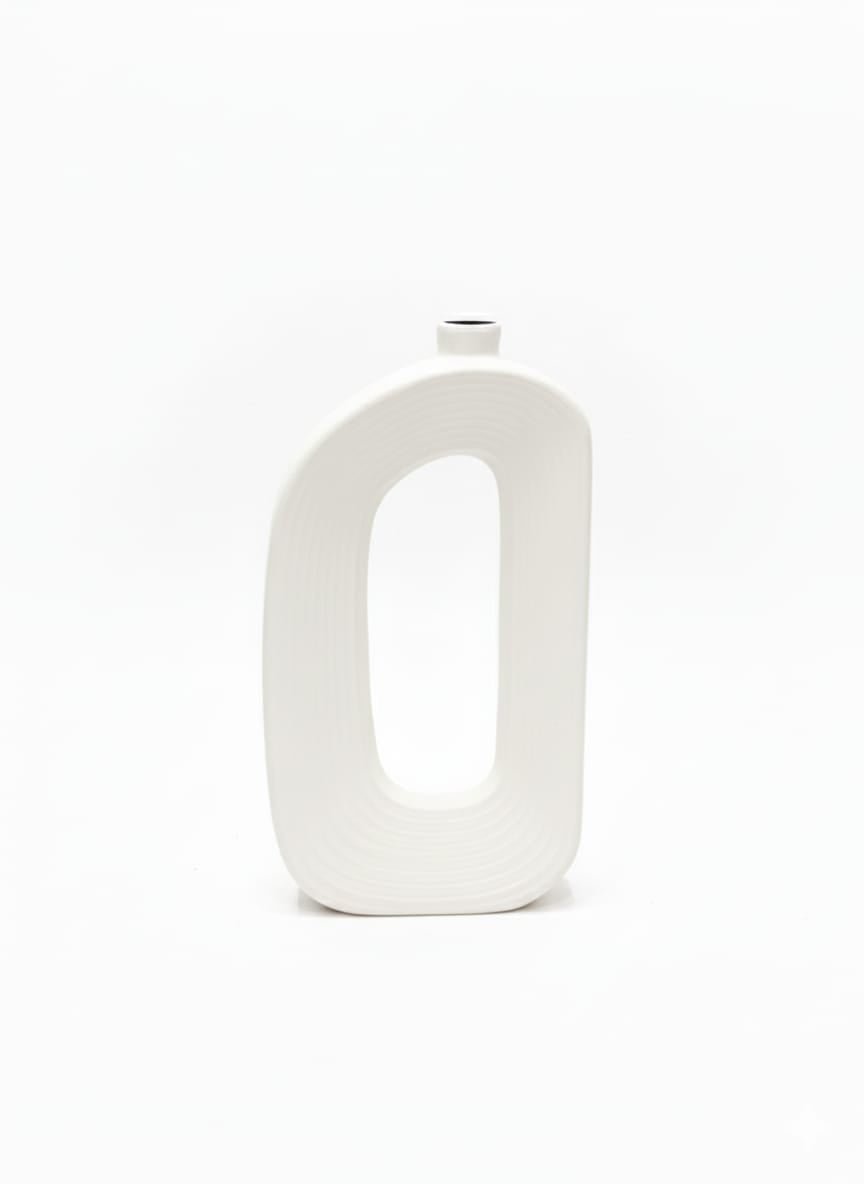 AKDC Large White Ceramic Decorative Vase – 30×16 cm - Al Kabayel Discount CentreAKDC Large White Ceramic Decorative Vase – 30×16 cmFlower/Plant PotsAKDCAl Kabayel Discount Centre