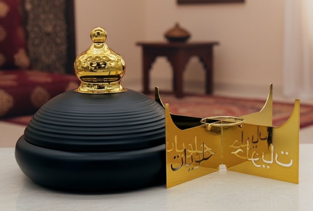 AKDC Metal Candy Bowl with Lid and Stand 16cm*21.5cm, Black/Gold - Al Kabayel Discount CentreAKDC Metal Candy Bowl with Lid and Stand 16cm*21.5cm, Black/GoldCandy ServersAKDCAl Kabayel Discount Centre