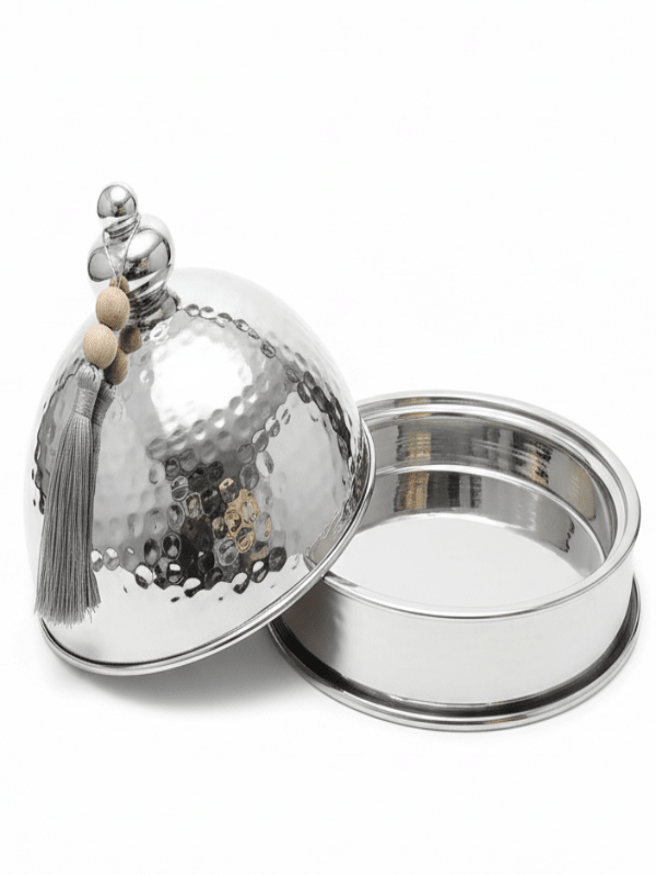 AKDC Metal Tajine Serving Bowl – Luxury Silver Finish, Decorative Arabic Style Tableware, 30 cm - Al Kabayel Discount CentreAKDC Metal Tajine Serving Bowl – Luxury Silver Finish, Decorative Arabic Style Tableware, 30 cmServing TraysAKDCAl Kabayel Discount Centre