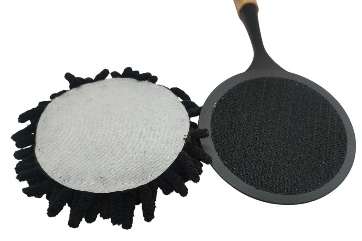 AKDC Plastic Dust Cotton Cloth Brush Bomboo Handle 32cm - Black - Al Kabayel Discount CentreAKDC Plastic Dust Cotton Cloth Brush Bomboo Handle 32cm - BlackCleaning SuppliesAKDCAl Kabayel Discount Centre