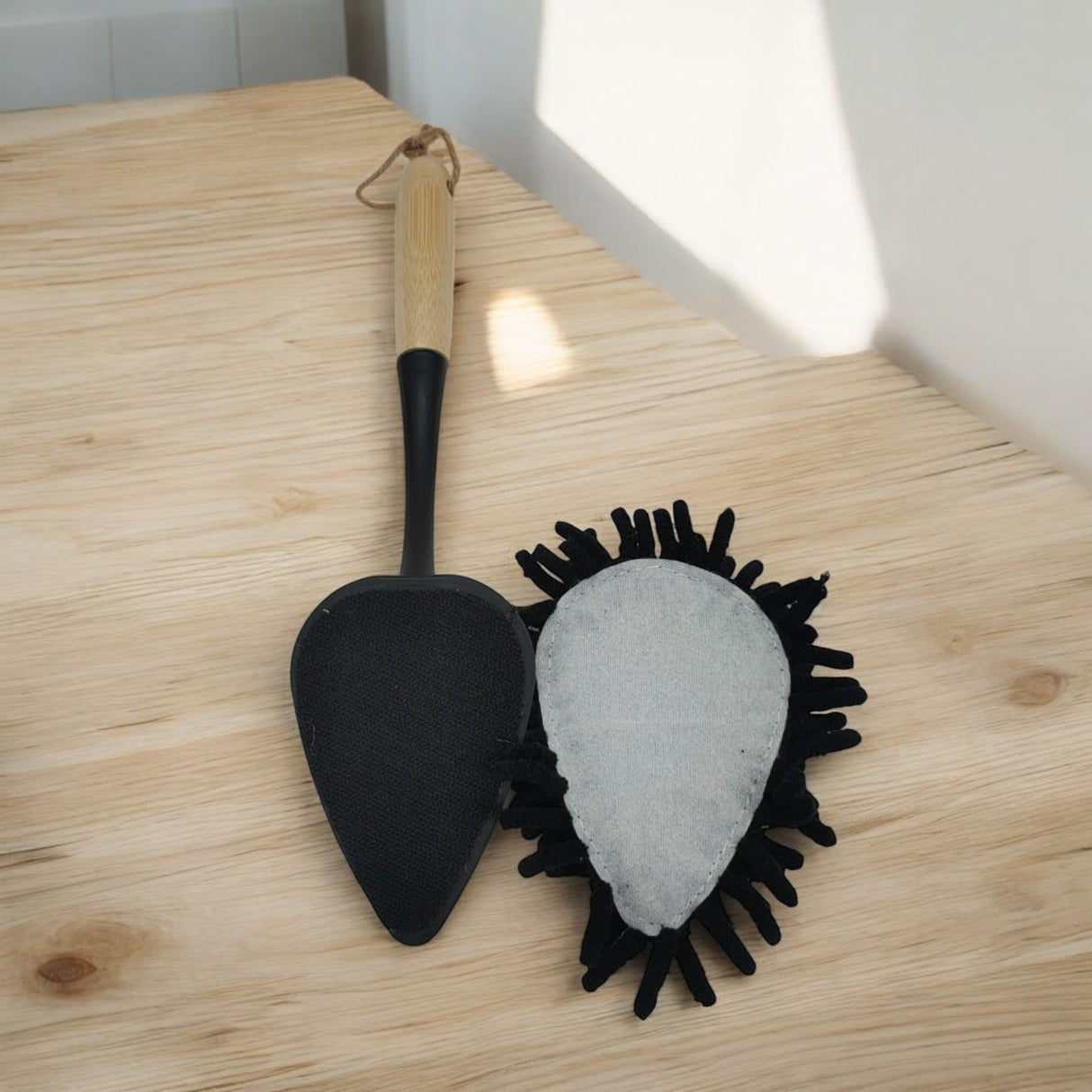 AKDC Plastic Dust Cotton Cloth Brush Bomboo Handle 34cm - Black - Al Kabayel Discount CentreAKDC Plastic Dust Cotton Cloth Brush Bomboo Handle 34cm - BlackCleaning SuppliesAKDCAl Kabayel Discount Centre