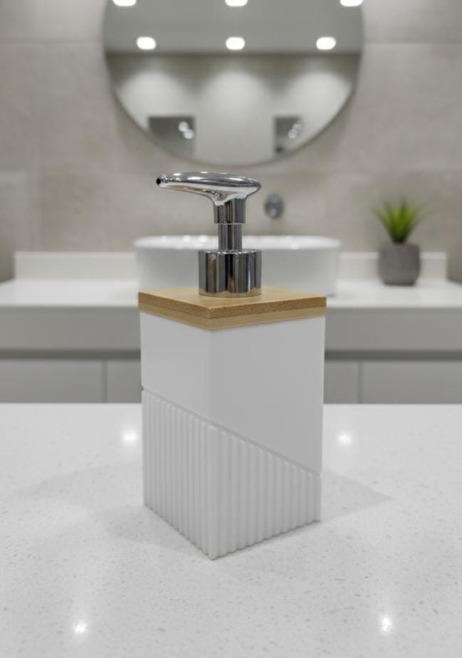 AKDC Plastic Liquid Soap Dispenser – Classic White Minimalist Style, Durable & Easy to Refill - Al Kabayel Discount CentreAKDC Plastic Liquid Soap Dispenser – Classic White Minimalist Style, Durable & Easy to RefillHolders & DispensersAKDCAl Kabayel Discount Centre