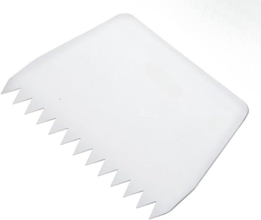 AKDC Plastic Scrapper, White - Al Kabayel Discount CentreAKDC Plastic Scrapper, WhiteCookware AccessoriesAKDCAl Kabayel Discount Centre