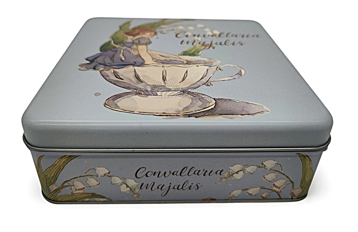 AKDC Round Metal Candy Box – 17×6 cm, Classic Blue Shade - Al Kabayel Discount CentreAKDC Round Metal Candy Box – 17×6 cm, Classic Blue ShadeJars & Food SaversAKDCAl Kabayel Discount Centre