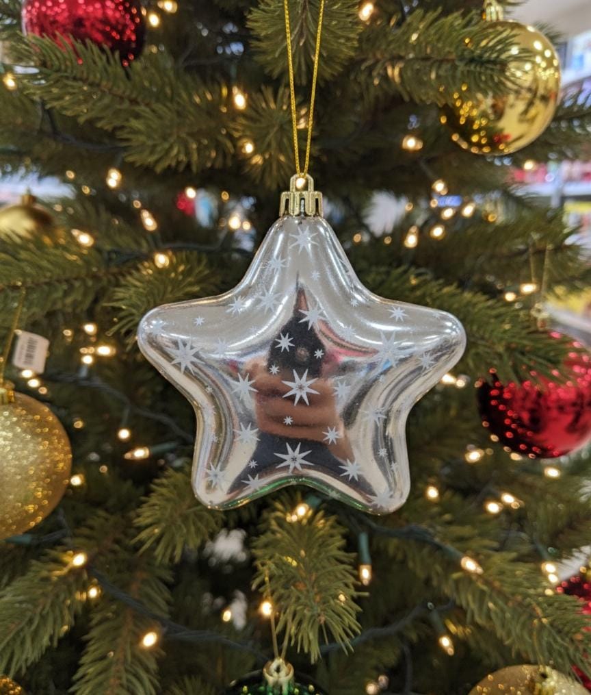 AKDC Silver Star - Shaped Hanging Candy Box 12 cm – Shiny Holiday Decoration & Candy Holder - Al Kabayel Discount CentreAKDC Silver Star - Shaped Hanging Candy Box 12 cm – Shiny Holiday Decoration & Candy HolderHome Décor AccentsAKDCAl Kabayel Discount Centre