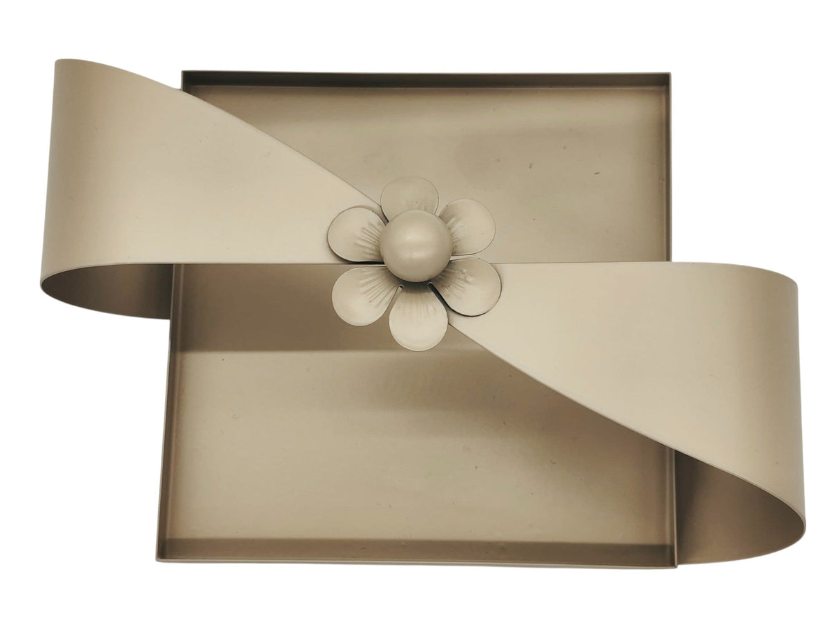 AKDC Square Metal Candy Tray with Handle 23cm*10cm, Beige - Al Kabayel Discount CentreAKDC Square Metal Candy Tray with Handle 23cm*10cm, BeigeServing TraysAKDCAl Kabayel Discount Centre