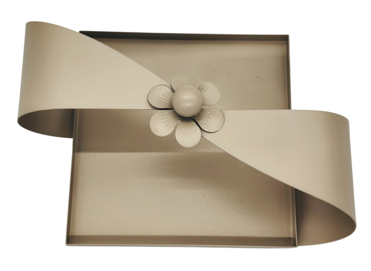 AKDC Square Metal Candy Tray with Handle 30cm*14cm, Beige - Al Kabayel Discount CentreAKDC Square Metal Candy Tray with Handle 30cm*14cm, BeigeServing TraysAKDCAl Kabayel Discount Centre