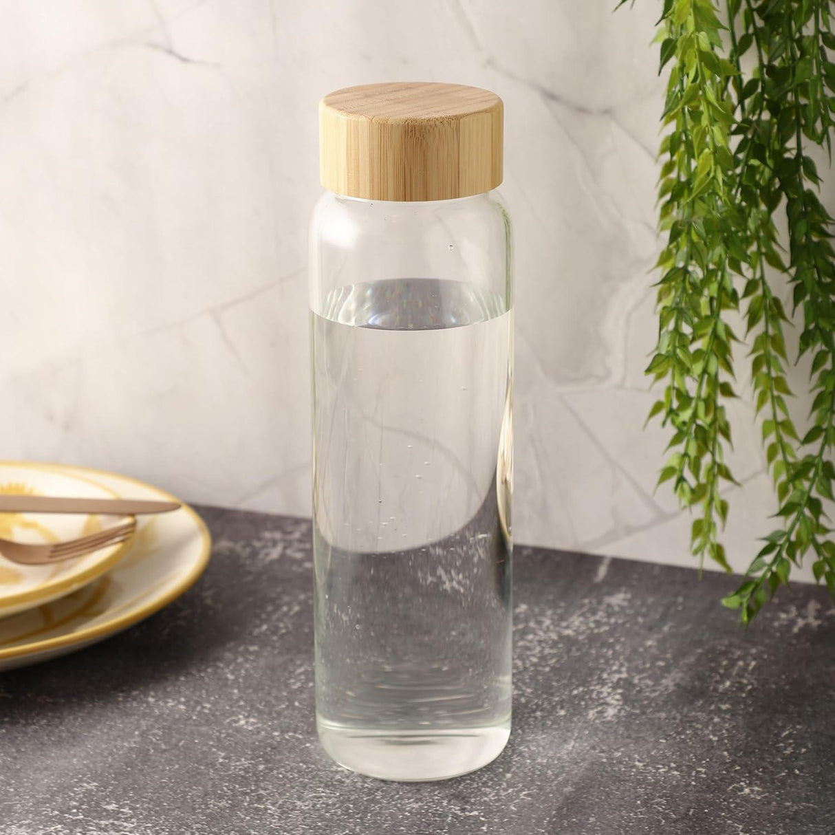 AKDC Transparent Glass Water Bottle with Wooden Lid 800ml - Al Kabayel Discount CentreAKDC Transparent Glass Water Bottle with Wooden Lid 800mlWater BottlesAKDCAl Kabayel Discount Centre