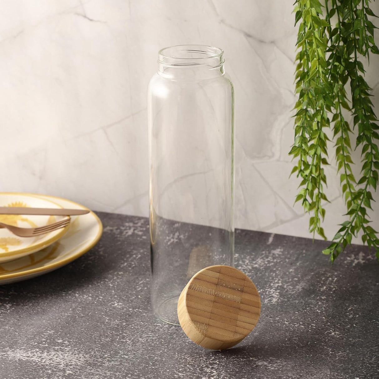 AKDC Transparent Glass Water Bottle with Wooden Lid 800ml - Al Kabayel Discount CentreAKDC Transparent Glass Water Bottle with Wooden Lid 800mlWater BottlesAKDCAl Kabayel Discount Centre