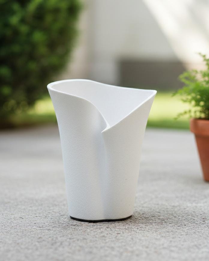 AKDC White Hard Plastic Flower Vase – Stylish Curved Design – 24×17 cm - Al Kabayel Discount CentreAKDC White Hard Plastic Flower Vase – Stylish Curved Design – 24×17 cmFlower/Plant PotsAKDCAl Kabayel Discount Centre