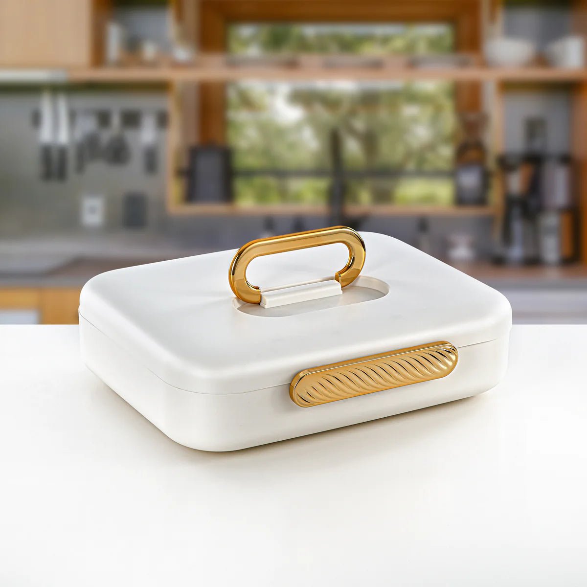 ALMARJAN 18pcs Coffee Set with Box, Gold(6pcs Cup, 6pcs Sacucer, 6pcs Cawa Cups) - Al Kabayel Discount CentreALMARJAN 18pcs Coffee Set with Box, Gold(6pcs Cup, 6pcs Sacucer, 6pcs Cawa Cups)Tea SetsALMARJANAl Kabayel Discount Centre