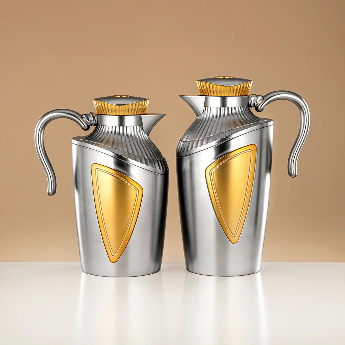 Almarjan 2 Pieces Vacuum Flask Set Matt Silver & Gold - UWP - 0700/1000 E23E22 - Al Kabayel Discount CentreAlmarjan 2 Pieces Vacuum Flask Set Matt Silver & Gold - UWP - 0700/1000 E23E22ThermosALMARJANAl Kabayel Discount Centre
