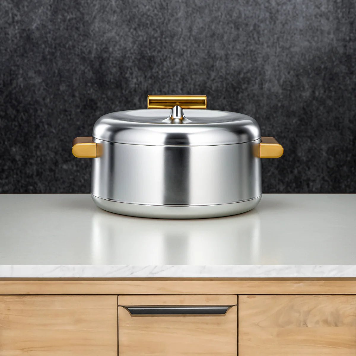 Almarjan Deluxe 3 - Piece Hot Pot Set – Matt Silver & Gold Finish, Premium Thermal Casserole Collection - Al Kabayel Discount CentreAlmarjan Deluxe 3 - Piece Hot Pot Set – Matt Silver & Gold Finish, Premium Thermal Casserole CollectionCasserolesALMARJANAl Kabayel Discount Centre