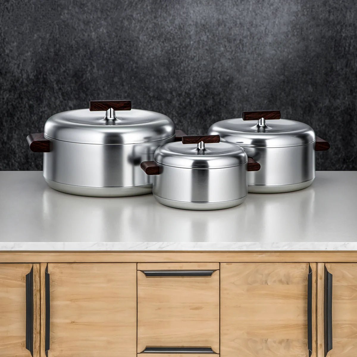 Almarjan Elegant Hot Pot Set of 3 – Matt Silver with Dark Wood Design, 1L + 2.5L + 3L Food Serving Pots - Al Kabayel Discount CentreAlmarjan Elegant Hot Pot Set of 3 – Matt Silver with Dark Wood Design, 1L + 2.5L + 3L Food Serving PotsCasserolesALMARJANAl Kabayel Discount Centre