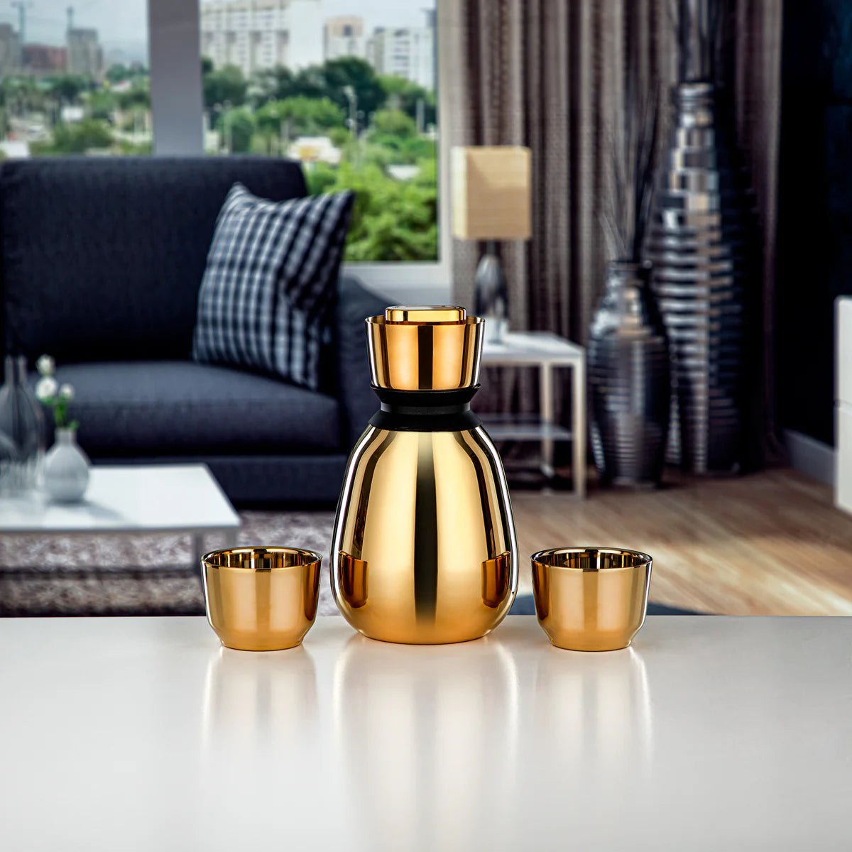 ALMARJAN Vaccum Flask 600ml with 2 Cups 90ml, Gold - K06QS02 - Al Kabayel Discount CentreALMARJAN Vaccum Flask 600ml with 2 Cups 90ml, Gold - K06QS02Tea SetsALMARJANAl Kabayel Discount Centre
