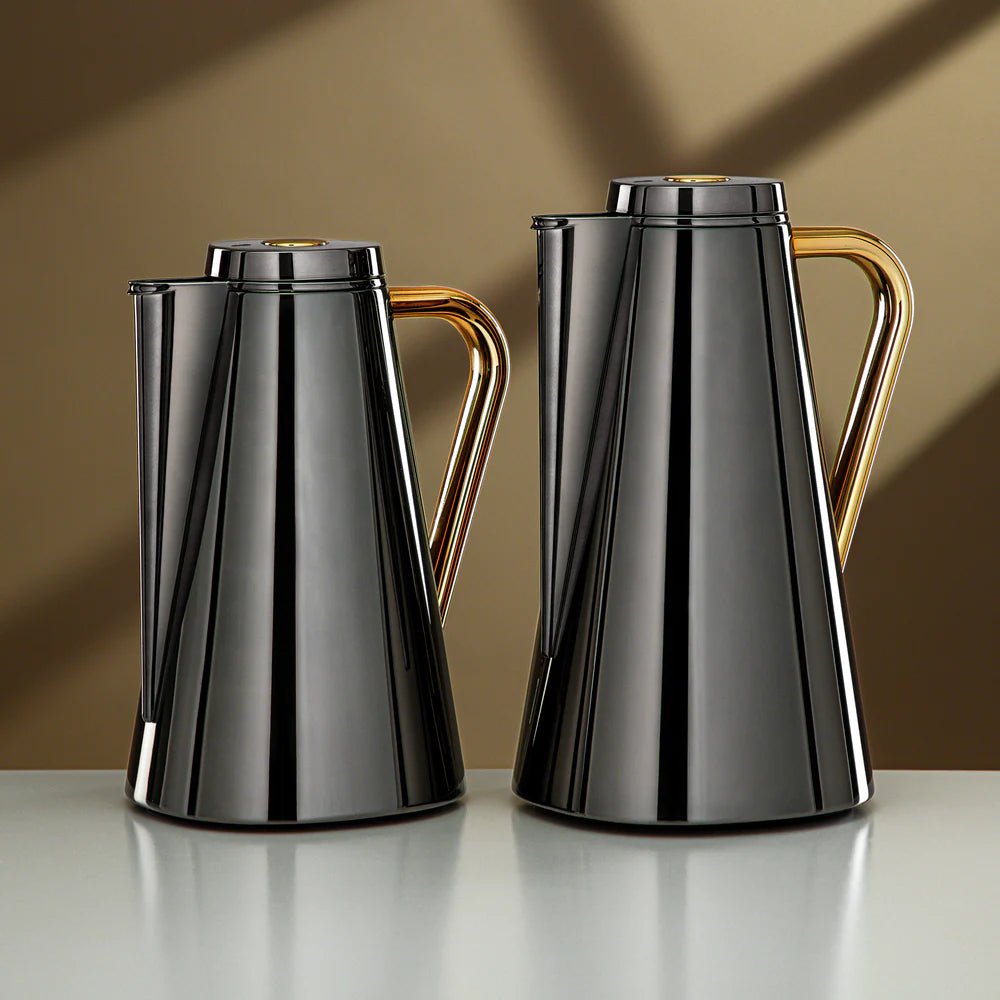 Almarjan Vacuum Flask Set 0.7L + 1L Gun Black & Gold - Al Kabayel Discount CentreAlmarjan Vacuum Flask Set 0.7L + 1L Gun Black & GoldThermosALMARJANAl Kabayel Discount Centre