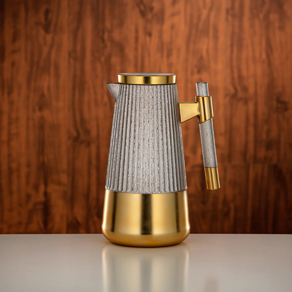 Almarjan Vacuum Flask Set 1L + 1L Matt Nickel & Matt Gold - Al Kabayel Discount CentreAlmarjan Vacuum Flask Set 1L + 1L Matt Nickel & Matt GoldThermosALMARJANAl Kabayel Discount Centre