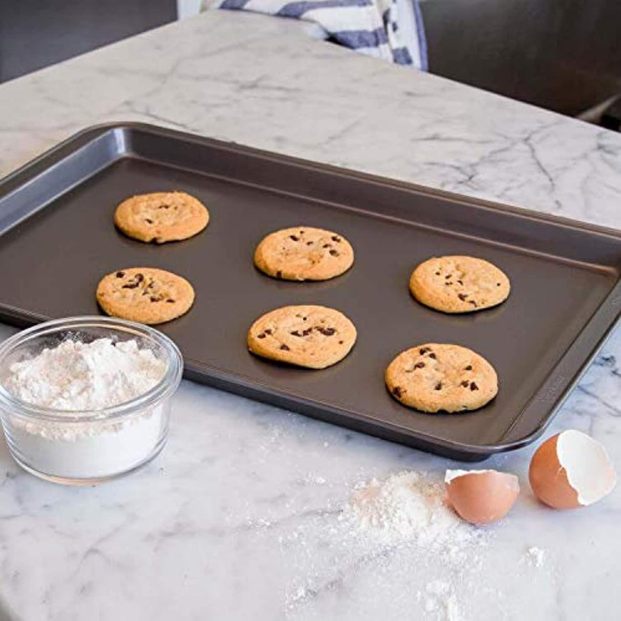 Blackstone Non Stick Cookie Sheet Baking Pan Tray, Rectangle (47X31X2 CM) - Al Kabayel Dicount CenterBlackstone Non Stick Cookie Sheet Baking Pan Tray, Rectangle (47X31X2 CM)cake panblackstoneAl Kabayel Dicount Center