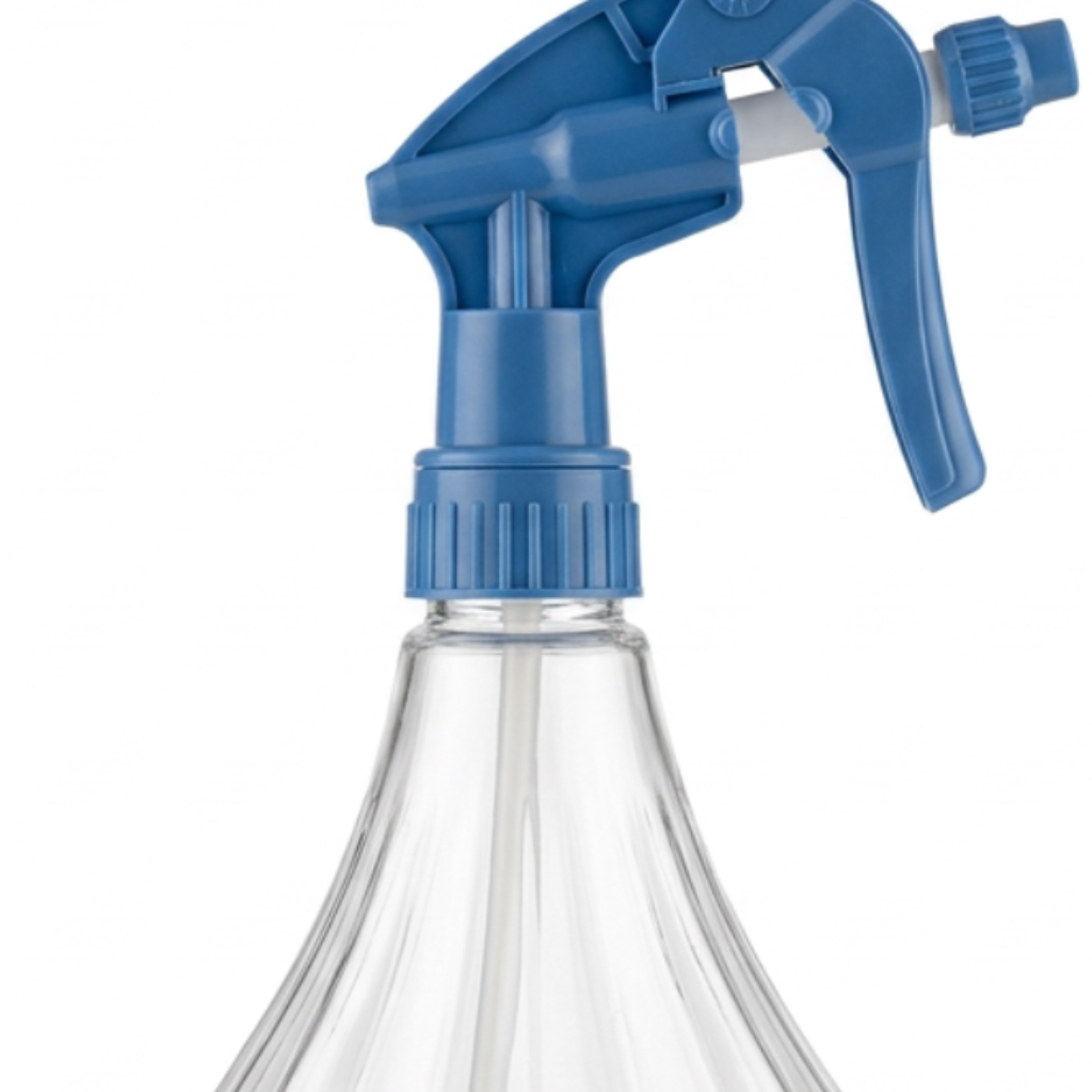 Komax Plastic Spray Bottle - 600ml