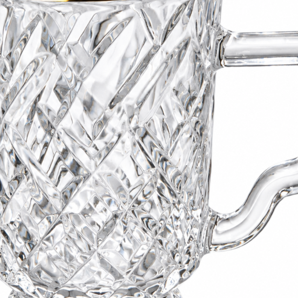 Textured Glass Mug with Gold-Coloured Rim – 250ml