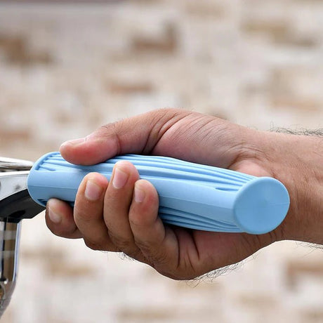 Casasunco Silicone Heat Resistant Pan Holder 15cmX5cm - Blue - Al Kabayel Discount CentreCasasunco Silicone Heat Resistant Pan Holder 15cmX5cm - BlueKitchen Utensils & GadgetsCASASUNCOAl Kabayel Discount Centre