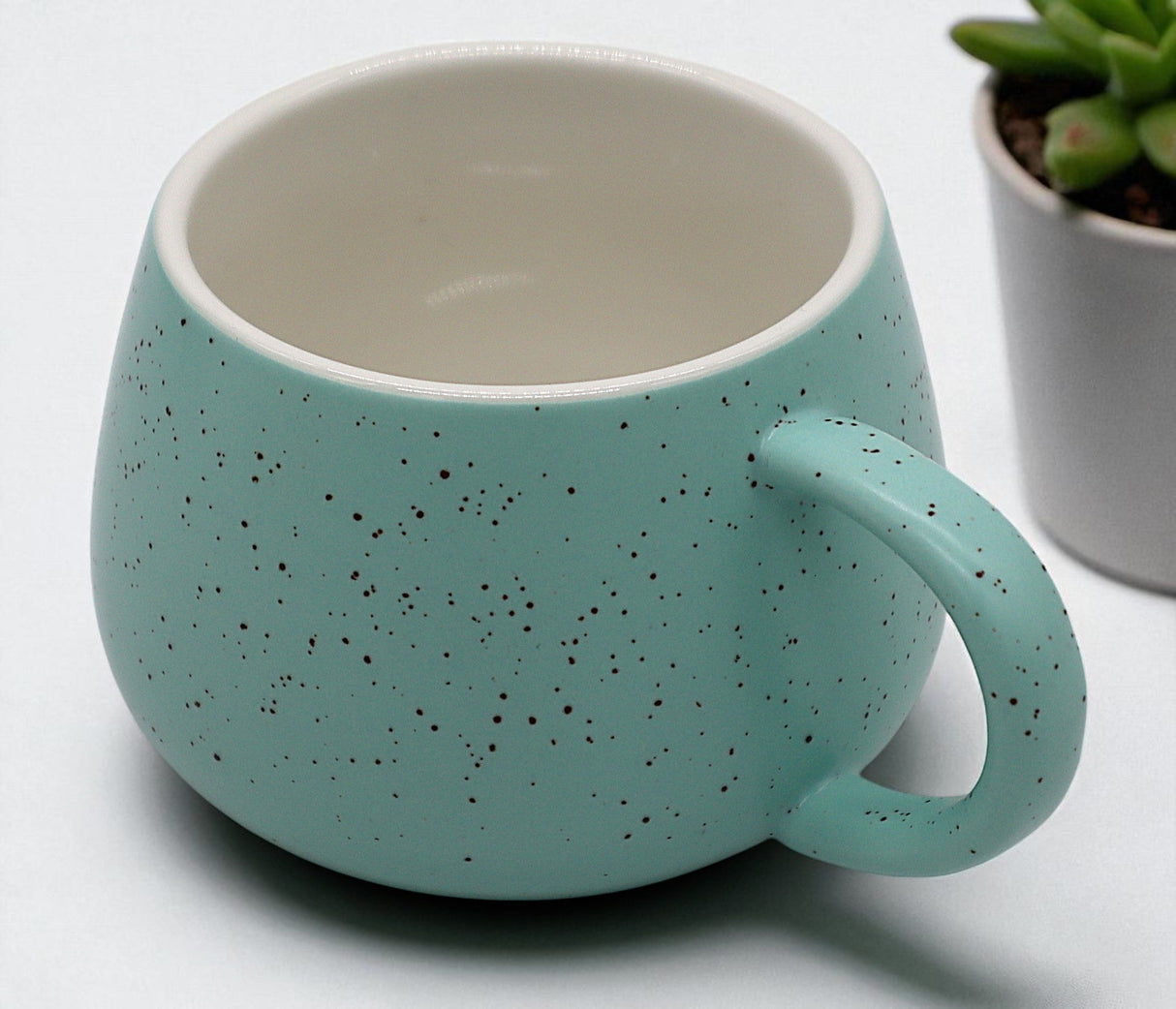 CFLOWER Premium Porcelain Mug 400ml – Fresh Light Green Cup with Brown Dots, Ideal for Coffee, Latte, Cappuccino, or Tea - Al Kabayel Discount CentreCFLOWER Premium Porcelain Mug 400ml – Fresh Light Green Cup with Brown Dots, Ideal for Coffee, Latte, Cappuccino, or TeaMugsCFLOWERAl Kabayel Discount Centre