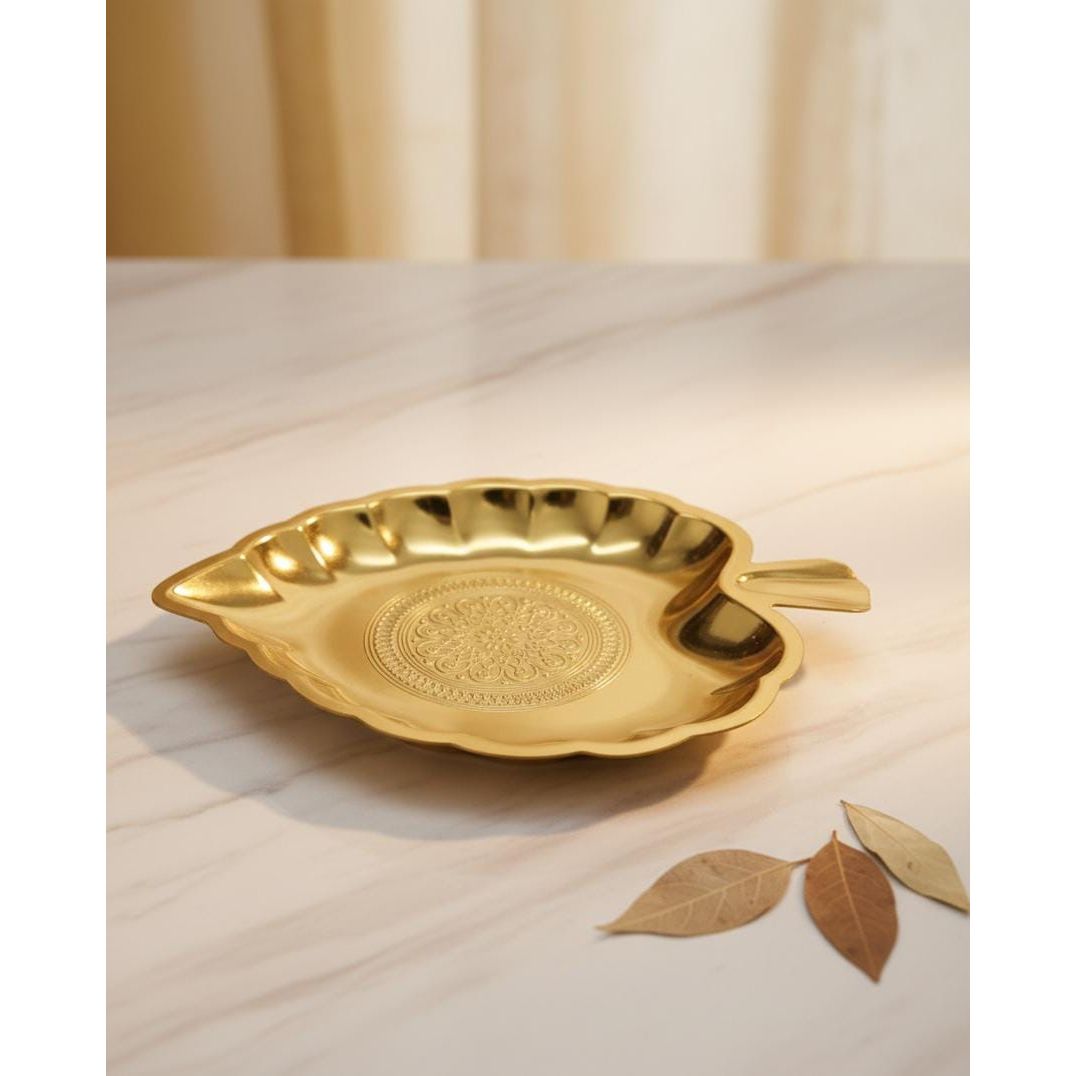 Edelolanz Gold Leaf Shape Steel Tray 19×13 cm – Unique Decorative Accent, Elegant Curved Design, Perfect for Sweets, Dry Fruits, or Jewelry Display - Al Kabayel Discount CentreEdelolanz Gold Leaf Shape Steel Tray 19×13 cm – Unique Decorative Accent, Elegant Curved Design, Perfect for Sweets, Dry Fruits, or Jewelry DisplayServing TraysEDELOLANZAl Kabayel Discount Centre