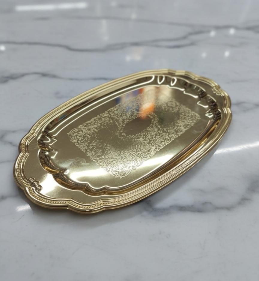 Edelolanz Gold Oval Shape Steel Tray 30×17 cm – Chic and Glossy Finish, Perfect for Serving or Displaying Centerpieces - Al Kabayel Discount CentreEdelolanz Gold Oval Shape Steel Tray 30×17 cm – Chic and Glossy Finish, Perfect for Serving or Displaying CenterpiecesServing TraysEDELOLANZAl Kabayel Discount Centre