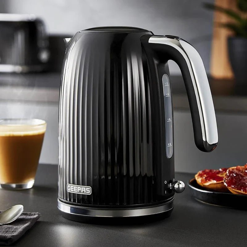 Geepas 1.7L Fluted Black Jug Kettle GK38068UK-BK - 3000W Rapid Boil - Al Kabayel Discount CentreGeepas 1.7L Fluted Black Jug Kettle GK38068UK-BK - 3000W Rapid BoilElectric KettlesGEEPASAl Kabayel Discount Centre