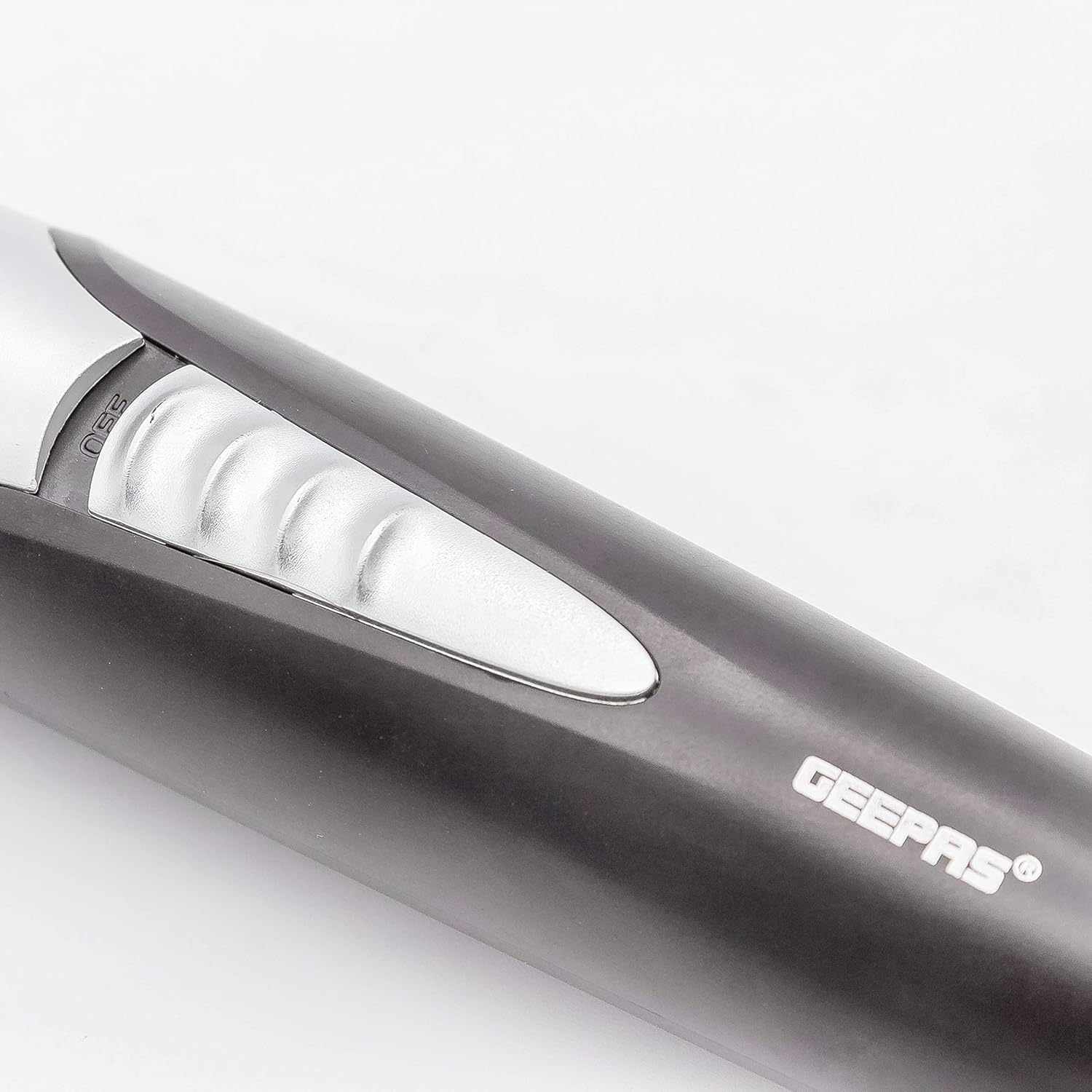 Geepas GNT8651 Nose & Ear Trimmer - Professional 2 in 1 Eyebrow & Facial Hair Trimmer for Men |Cleaning Brush - Electric Nostril Nasal Hair Painless Clipper - Al Kabayel Dicount CenterGeepas GNT8651 Nose & Ear Trimmer - Professional 2 in 1 Eyebrow & Facial Hair Trimmer for Men |Cleaning Brush - Electric Nostril Nasal Hair Painless ClippertrimmergeepassAl Kabayel Dicount Center