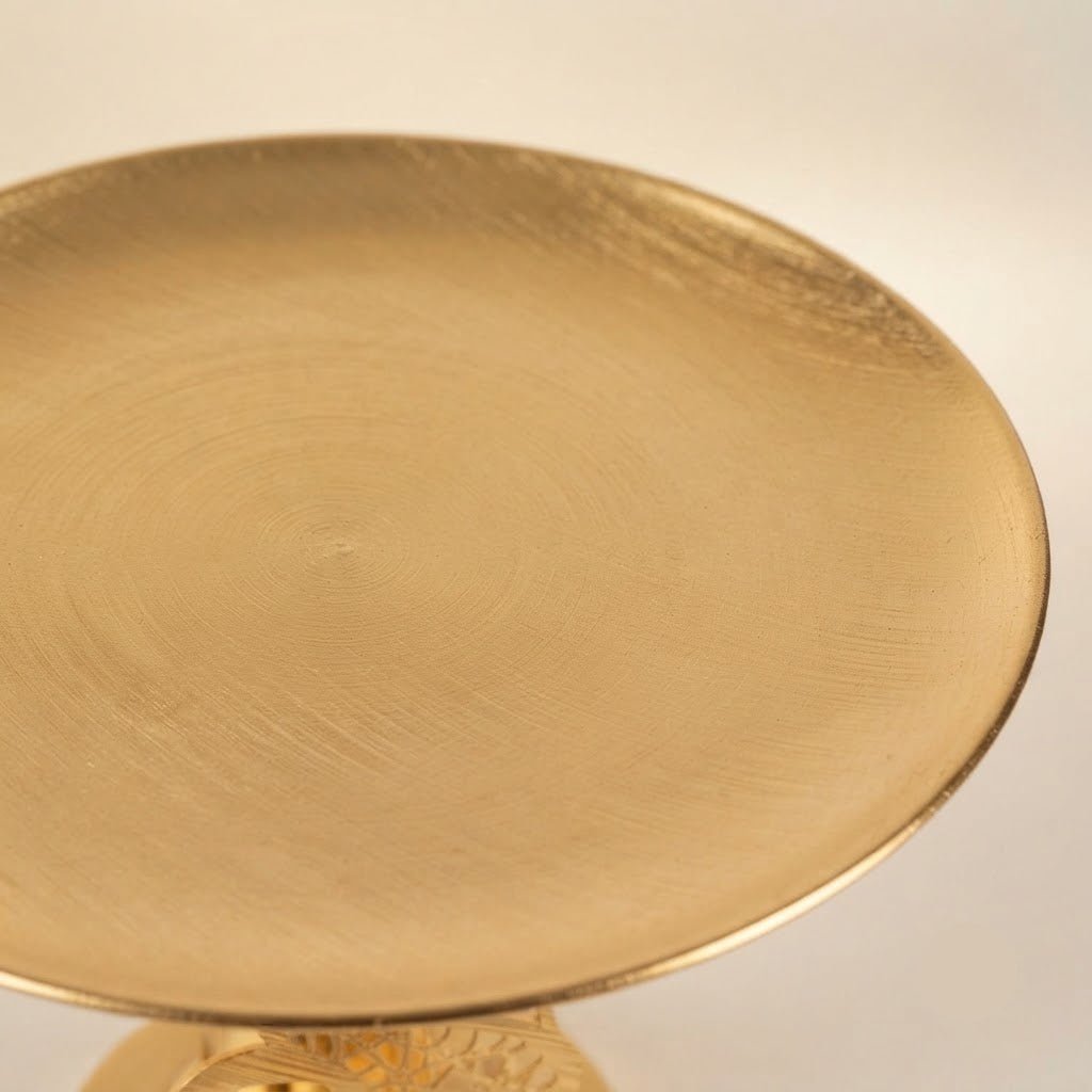 Metal Footed Candy Tray With Arabic Dallah & Oud Design – 25×30 cm - Gold / Silver - Al Kabayel Discount CentreMetal Footed Candy Tray With Arabic Dallah & Oud Design – 25×30 cm - Gold / SilverServing TraysAKDCAl Kabayel Discount Centre