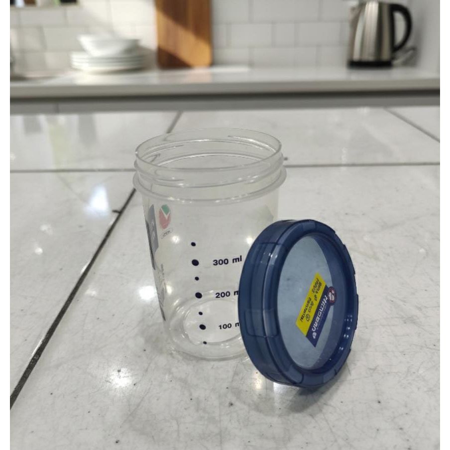 MICRON 660ml Plastic Canister – Transparent Food Storage Jar with Gray Lid, Ideal for Pulses & Dry Goods - Al Kabayel Discount CentreMICRON 660ml Plastic Canister – Transparent Food Storage Jar with Gray Lid, Ideal for Pulses & Dry GoodsOrganizers & AccessoriesMICRONAl Kabayel Discount Centre