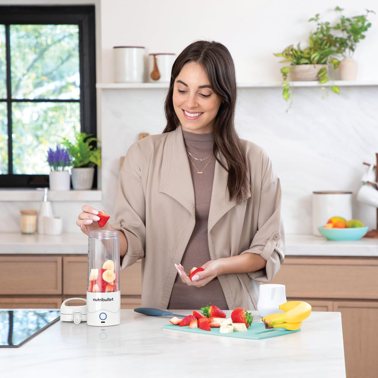Nutribullet Portable Blender 475ml - Offwhite - Al Kabayel Discount CentreNutribullet Portable Blender 475ml - OffwhiteBlenders, Mixers & Food ProcessorsNUTRIBULLETAl Kabayel Discount Centre