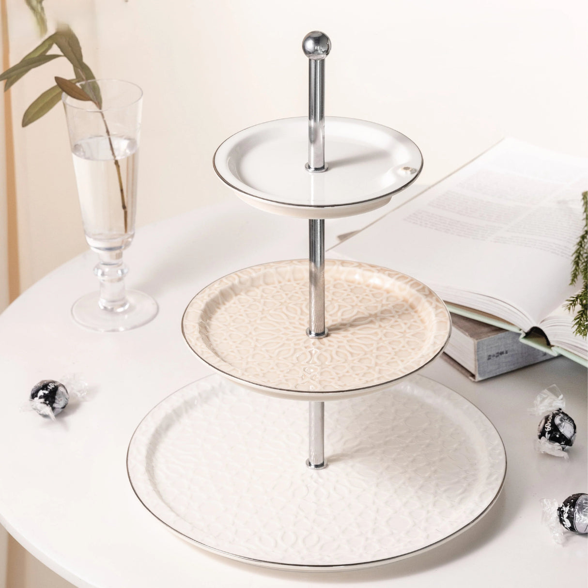 Otantic Asala Porcelain 3 - Layer Cake Serving Stand Beige Silver - ET2642 - Al Kabayel Discount CentreOtantic Asala Porcelain 3 - Layer Cake Serving Stand Beige Silver - ET2642Serving TraysOTANTIKAl Kabayel Discount Centre