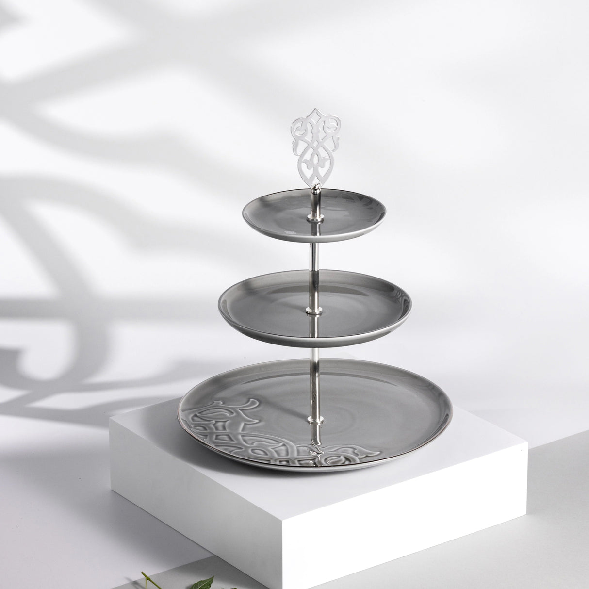 Otantic Naqsh Porcelain 3 - Tier Candy Tray 27cm*33cm, Grey/Silver - ET2988 - Al Kabayel Discount CentreOtantic Naqsh Porcelain 3 - Tier Candy Tray 27cm*33cm, Grey/Silver - ET2988Serving TraysOTANTIKAl Kabayel Discount Centre