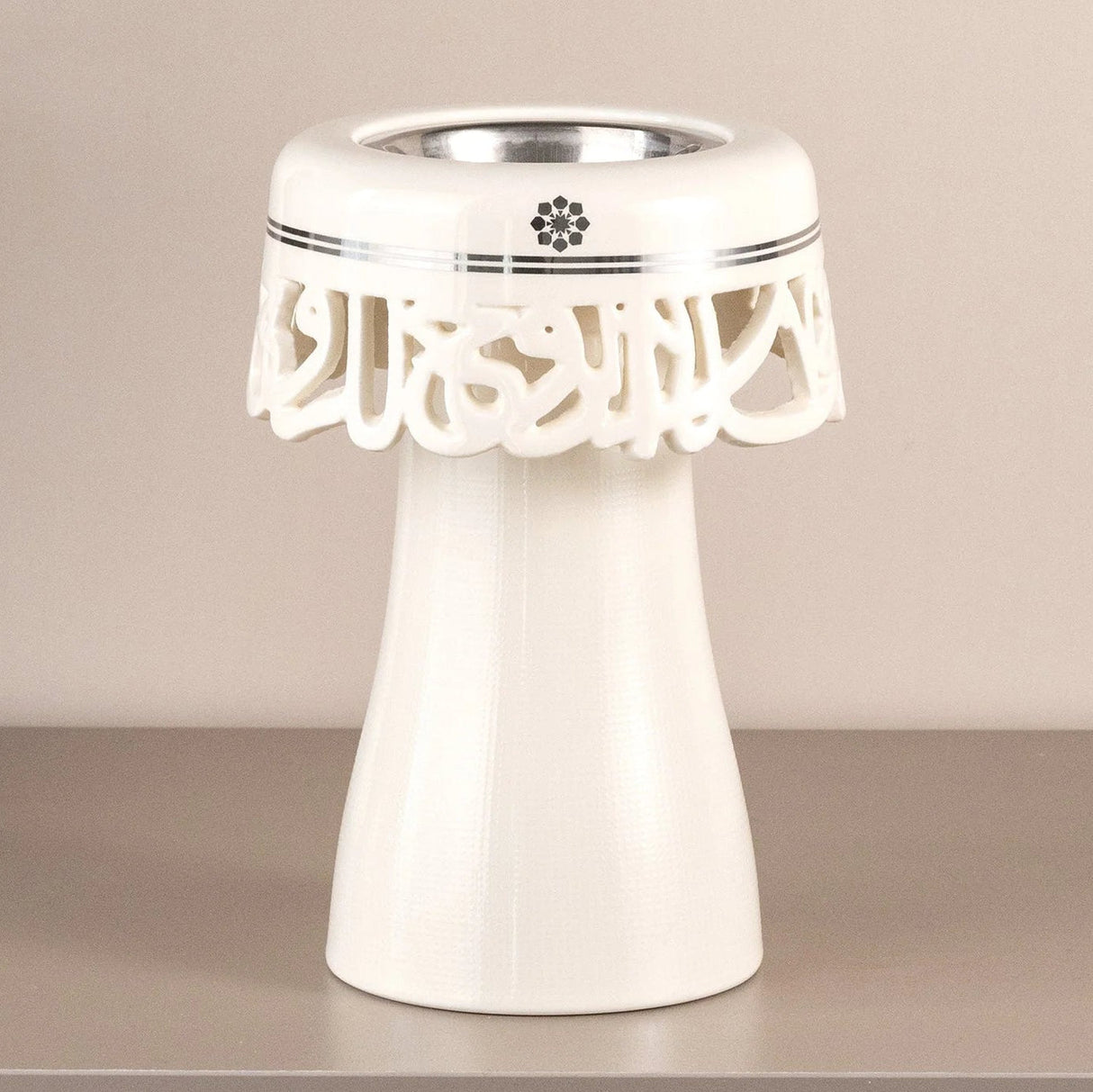 Otantik Mirral Decorative Porcelain Incense Burner – White with Silver Accent (11*17.5 cm) - Al Kabayel Discount CentreOtantik Mirral Decorative Porcelain Incense Burner – White with Silver Accent (11*17.5 cm)Porcelain Incense BurnerOTANTIKAl Kabayel Discount Centre