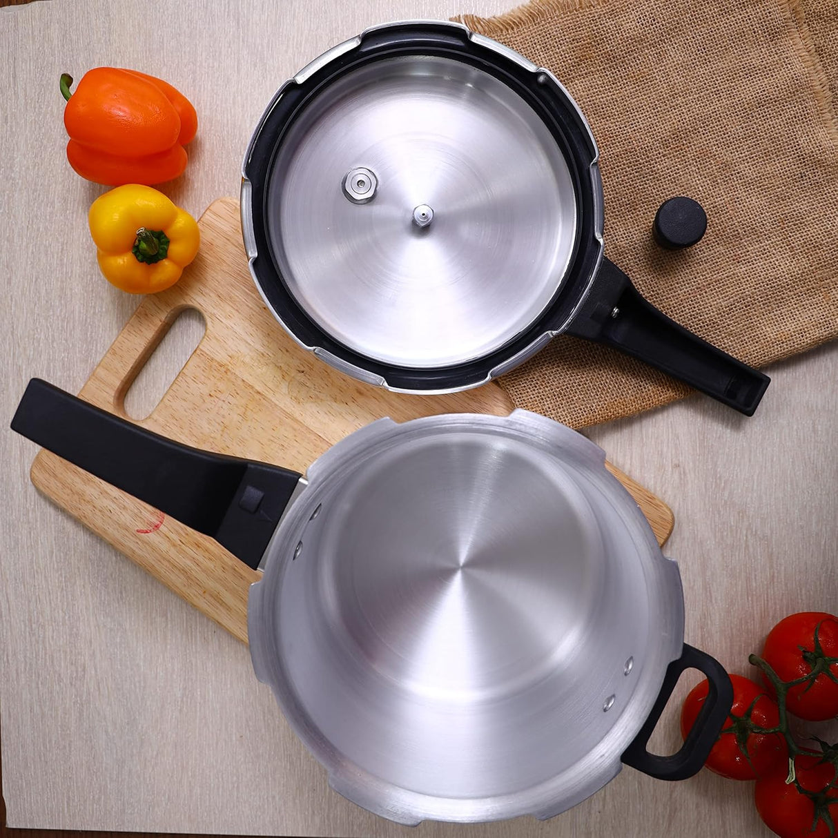 Royalford Aluminium Pressure Cooker 3 Liter, Induction Compaible, Silver - RF9750 - Al Kabayel Discount CentreRoyalford Aluminium Pressure Cooker 3 Liter, Induction Compaible, Silver - RF9750Pressure CookersROYALFORDAl Kabayel Discount Centre