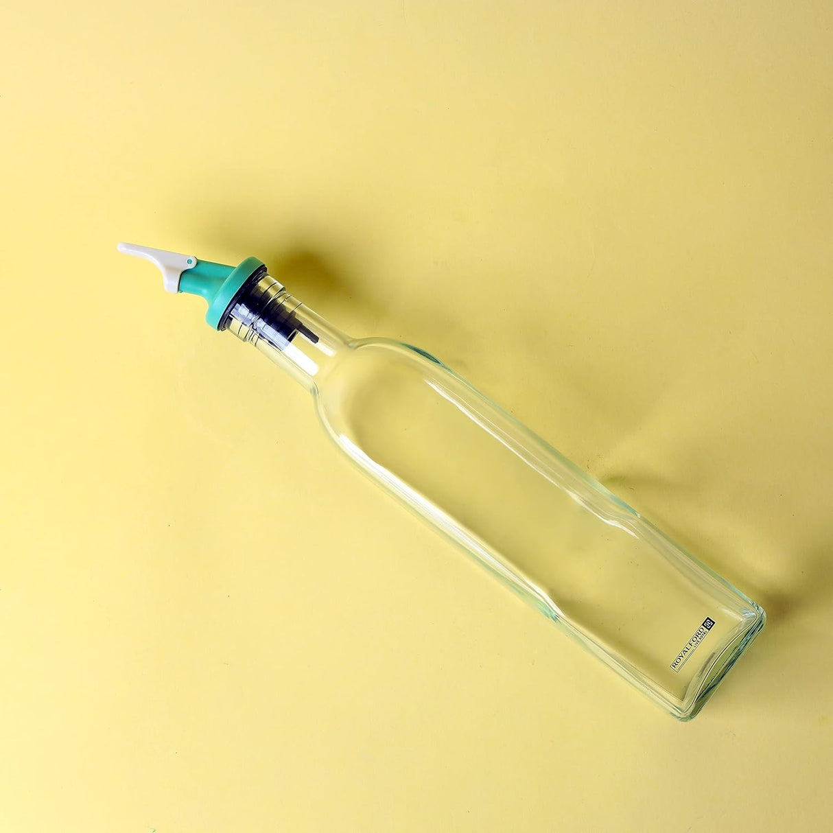 Royalford Oil Dispenser Bottle, 500ml Glass Bottle, RF10566 - Al Kabayel Discount CentreRoyalford Oil Dispenser Bottle, 500ml Glass Bottle, RF10566Cookware AccessoriesROYALFORDAl Kabayel Discount Centre