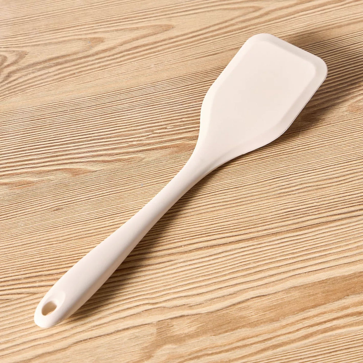Silicone Heat Resistant Cooking Flipper Spatula, 30cm Wide Angled Thin Rubber Kitchen Utensil for Turning Steak, Pancake, Egg, Burger - Al Kabayel Discount CentreSilicone Heat Resistant Cooking Flipper Spatula, 30cm Wide Angled Thin Rubber Kitchen Utensil for Turning Steak, Pancake, Egg, BurgerKitchen Utensils & GadgetsAITOSAl Kabayel Discount Centre