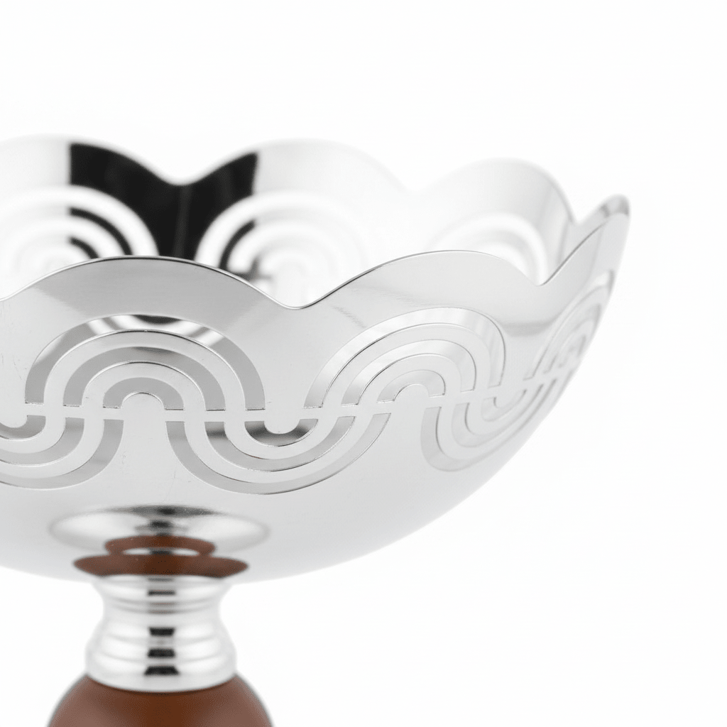 Silver & Brown Metal Footed Candy Bowl - 23×20 cm - Al Kabayel Discount CentreSilver & Brown Metal Footed Candy Bowl - 23×20 cmBowlsAKDCAl Kabayel Discount Centre