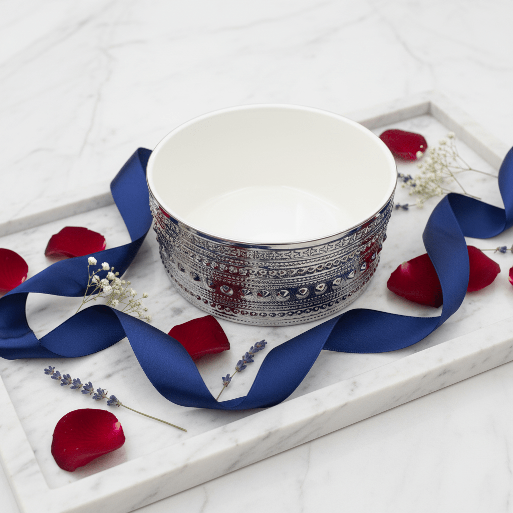 Verucci Elegant White Ceramic Dates Bowl with Silver Metal Stand & Lid – 8.5 Inch - Al Kabayel Discount CentreVerucci Elegant White Ceramic Dates Bowl with Silver Metal Stand & Lid – 8.5 InchJars & Food SaversVERUCCIAl Kabayel Discount Centre